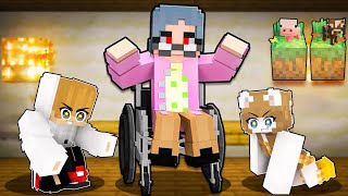 ESCAPING GRANNY'S HOUSE in Minecraft!