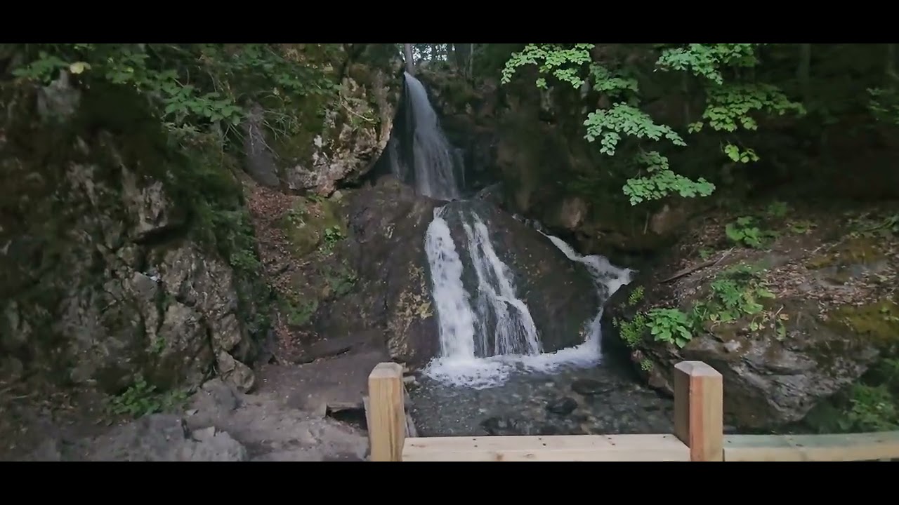 Gediz Çukurören Köyü Karapınar şelalesi bu sıcaklarda serinlemenin ayrıcalığı