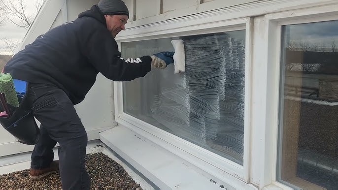 Clr Remove Hard Water Stains Auto Glass 