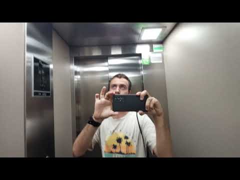 2 Orona Lifts In A 10 Story Apartment In Reus