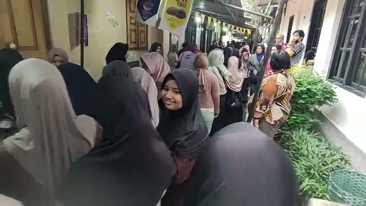 BERBURU TAKJIL DI PASAR SORE RAMADHAN KAUMAN YOGYAKARTA