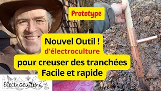 Outil Génial Délectroculture Pour Creuser Des Tranchées Pour Enterrer Des Fils Ou Des Tuyaux Deau