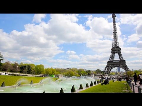 The Eiffel Tower / La Tour Eiffel