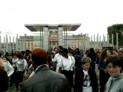 Thriller - Michael Jackson B-DAY 2010 - PARIS (France)