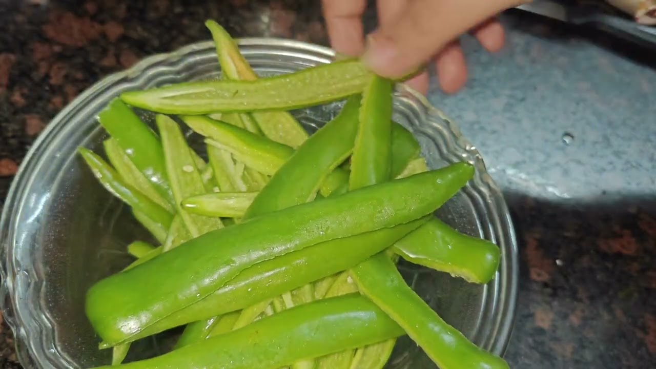 Sirf 3 Masale Aur 2 Minutes Mein Ready Hone Wala Mirchi ka Crunchy Pickle #winter @DeliciousFusions 