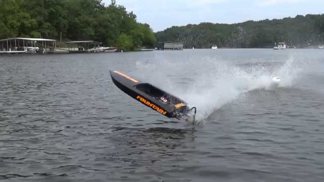 Wet Step's Fountain RC boat decides to jump the dock - YouTube