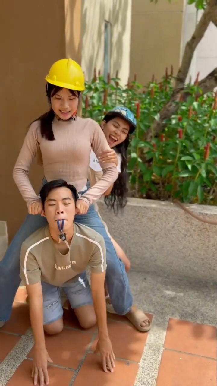 LNF - Xe moto chạy bằng cơm ?️ || Funny motorcycle ? #shorts