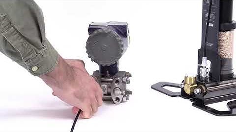 Fluke Calibration 700HPPK Pneumatic Test Pump Kit