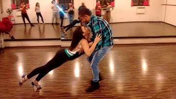 Rubia Frutoso and Lucas Gabriel Oliveira, Brazilian Zouk Demo #1, Krakow, Mon Feb 20, 2017