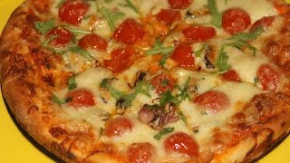 Пицца в духовке с морепродуктами и черри Пицца в духовке с морепродуктами и черри