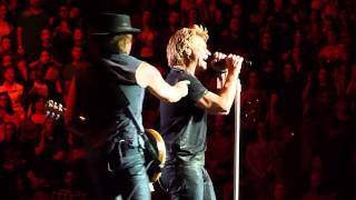 Bon Jovi - Sleep when I´m dead (with funny guitar problems) - Montreal 2 - 2013 chords