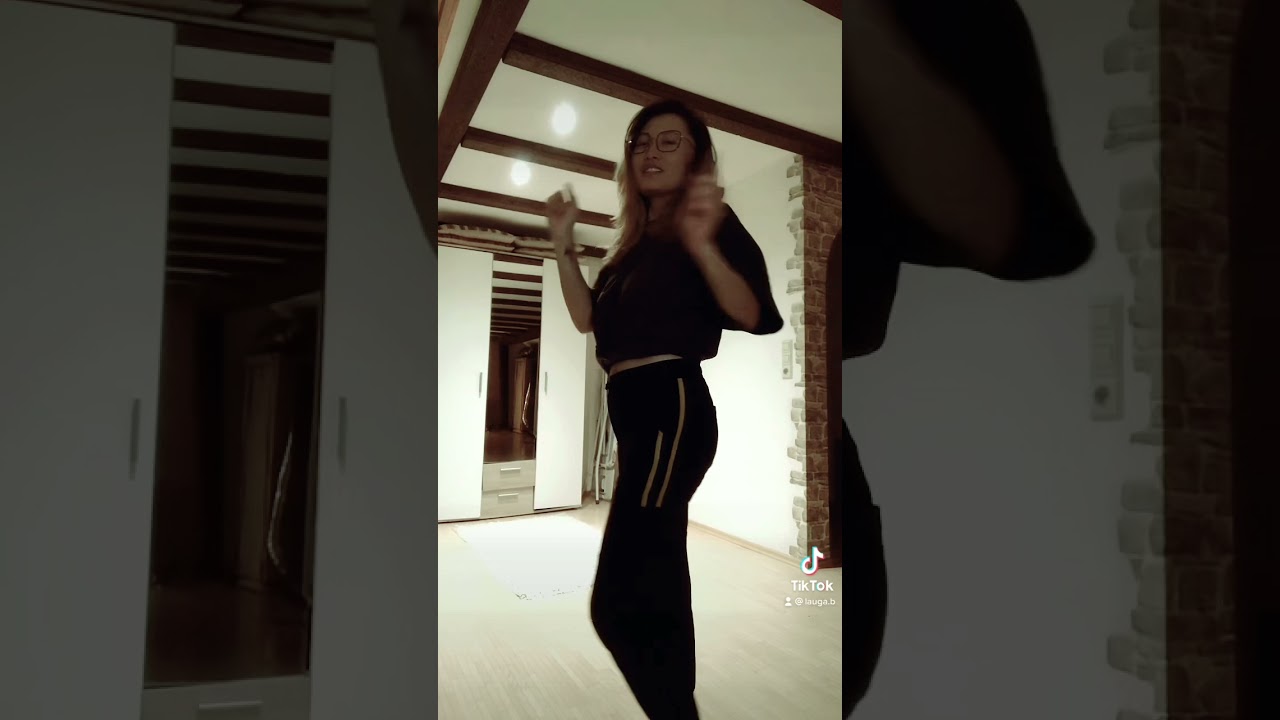 Schöne Beine- Fetten ARSCH