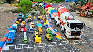 MAIN RC Mobil Truk Molen Panjang Bongkar Mobil Mobilan Truk Molen, Forklift, Buldoser, Truk Tambang 