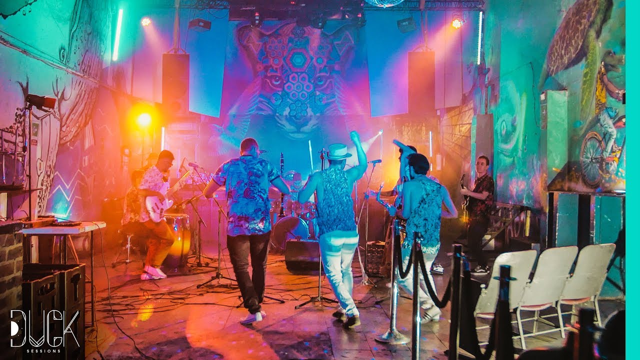 Los Pangurbes y el Ciudeblo - El Transmilindio ft. Dyam de Rancho Aparte.Duck Sessions (Live)