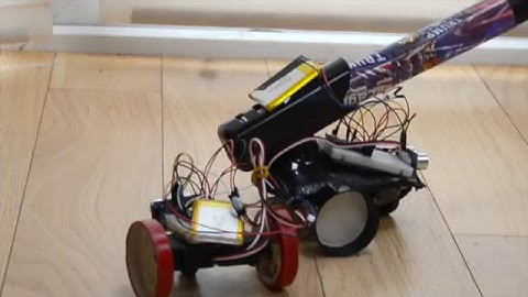 Obstacle Avoiding Robot - join the Space Walk