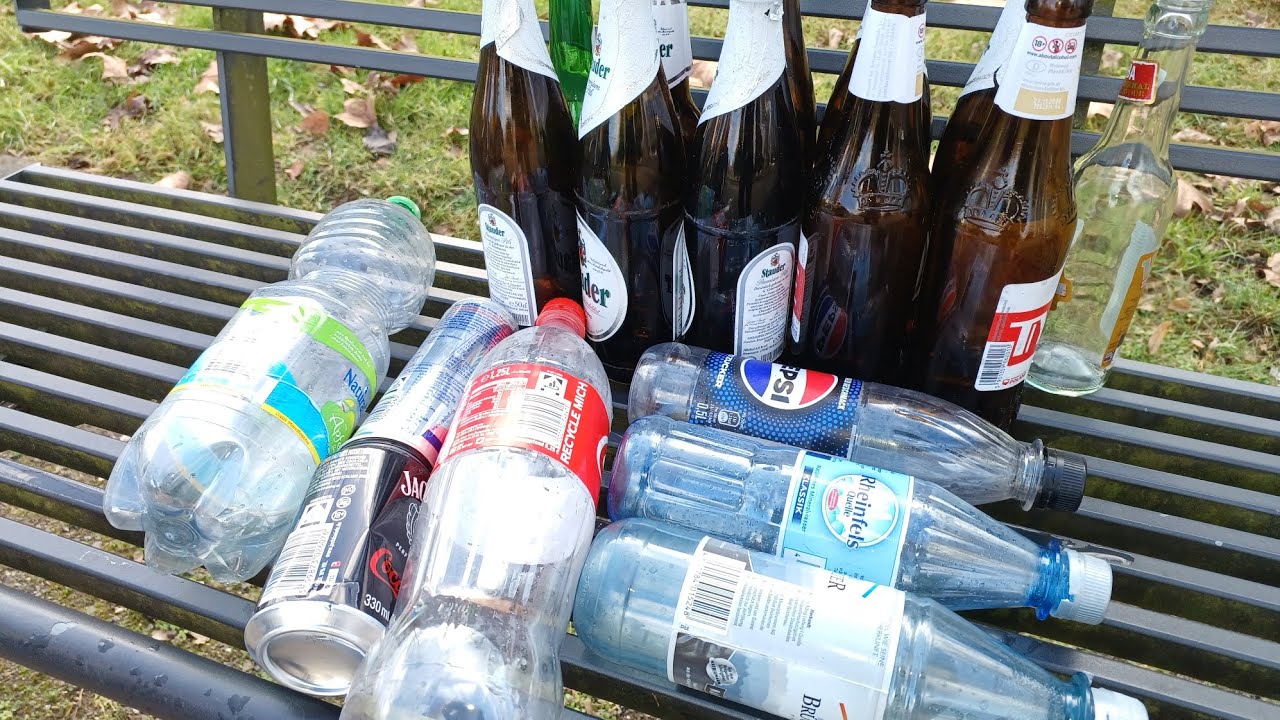 pieniądze za śmieci zasilają pudło #recycle #streetscrapping 