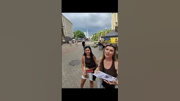 koud toen ik een meisje met haar moeder naderde! #shorts