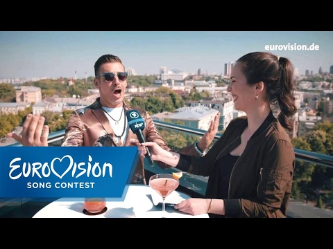 Alina Stiegler trifft Francesco Gabbani | Eurovision Song Contest | NDR