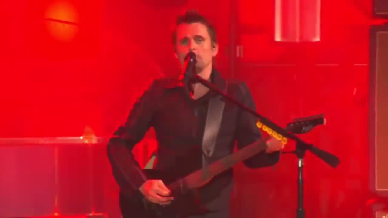 Muse - Time Is Running Out (Live 2015)