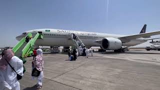 Saudia Business Class | The Saudia Umrah experience | Jeddah - Delhi | Boeing 777-300ER |Trip Report