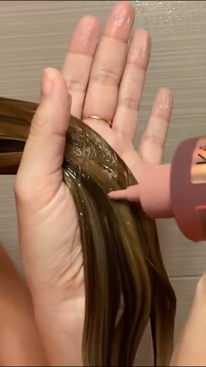 The Beauty of Kérastase's Soin Acide Chroma Gloss | #Shorts​​​ | Hair.com By L'Oreal