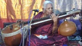 Smt Kalpakam Swaminathan shrI nIlOtpalanAyikE nArIrItigouLa rUpaka