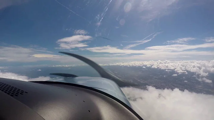 Cirrus SR-22 Storm Dodging in Southern Florida. Arrival Key West. KEYW CirrusMax FTW