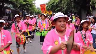 พี่น้องชาววัดอรุณและพี่น้องชาววัดเศวตร่วมต้อนรับขบวนแห่หลวงปู่เส่ง วัดกัลยา 09