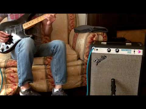 1974-fender-musicmaster-bass-amplifier-demo