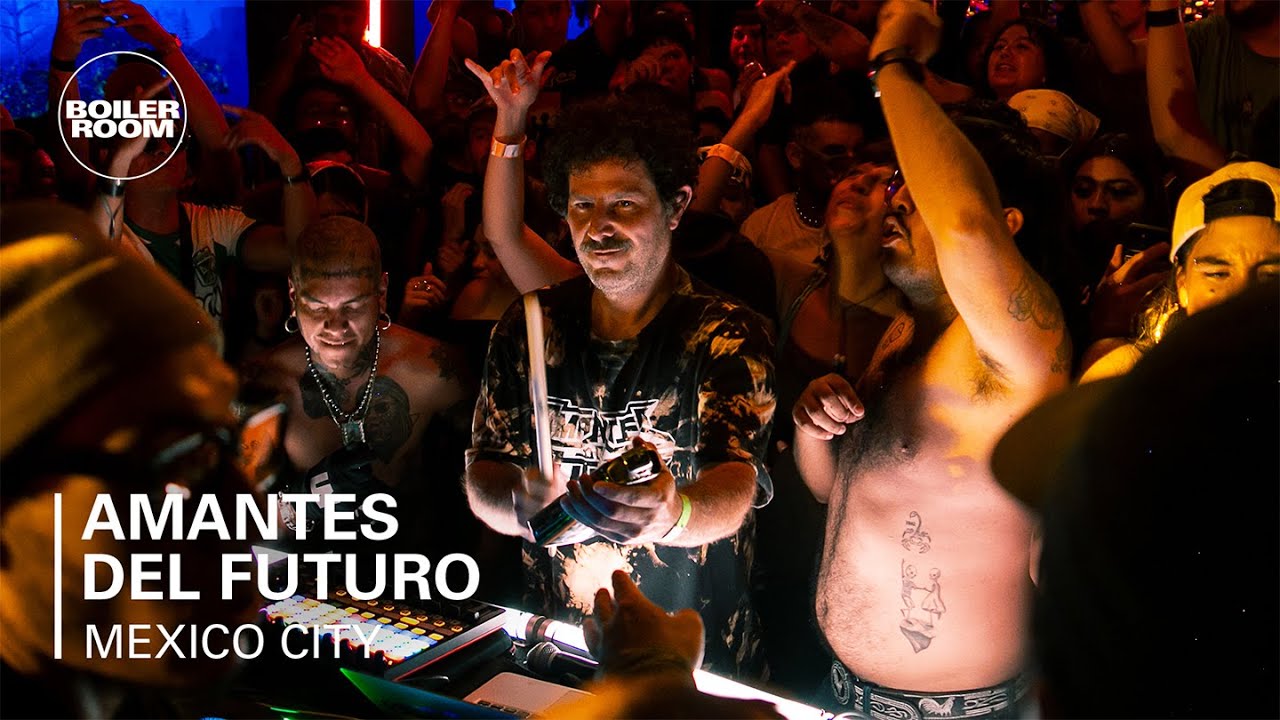 在 YouTube 上观看 Amantes Del Futuro | Boiler Room SYSTEM CDMX: Sonidero Special