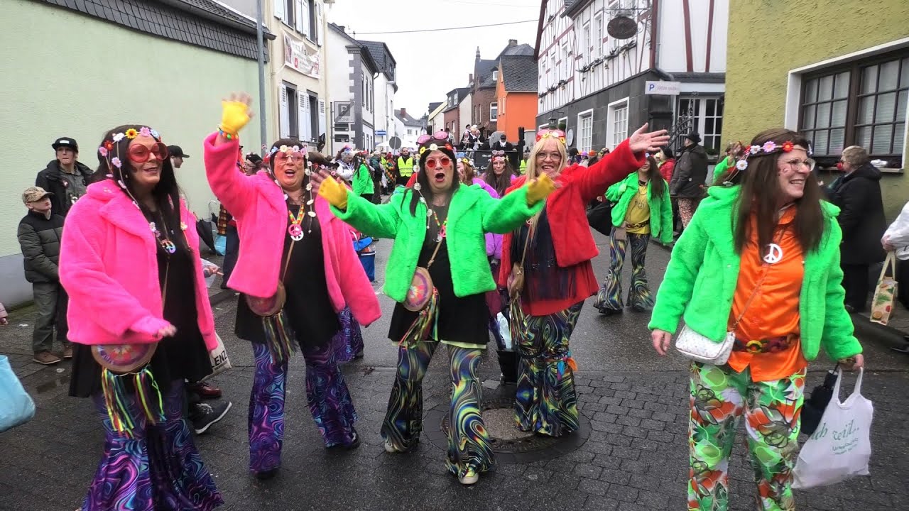 Möhnenumzug in Mülheim-Kärlich 2024