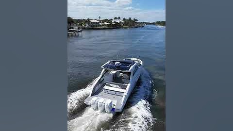 Cruisers Yachts 42 GLS 2021