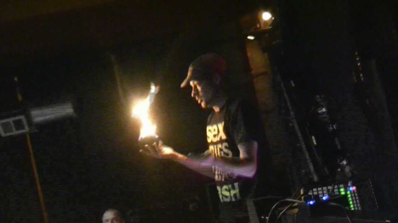 AJAX (Purple Hash) on the Paper Diamond tour