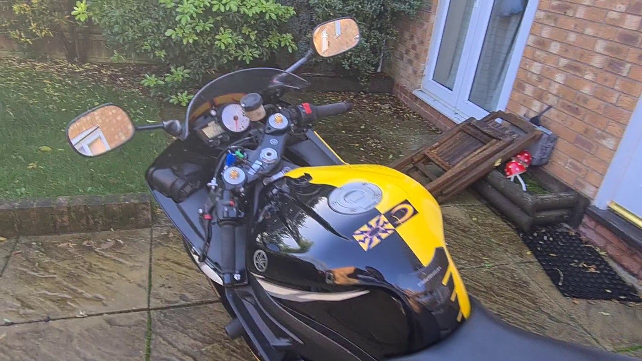 Yamaha R6 R46 Rossi drek47 - YouTube