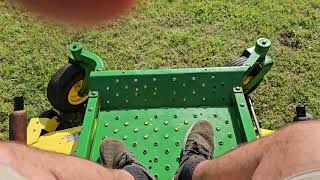 62 Inch John Deere Z465 Zero Turn Riding Lawn Mower