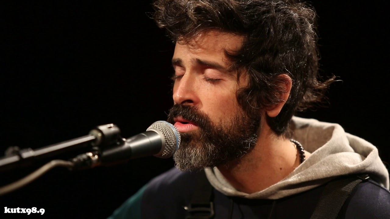 Devendra Banhart - Is This Nice (Live in KUTX Studio 1A) - YouTube