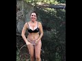 Vestindo Calcinha Branca Luiza Ambiel Refresca Se Com Banho De Mangueira Vestindo Calcinha Branca Luiza Ambiel Refresca Se Com Banho De Mangueira
