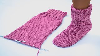 Work them easily and quickly  slippers on 2 knitting needles with one swatch!