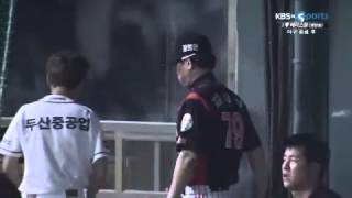 20130813 손아섭 도루잡는 두산 양의지