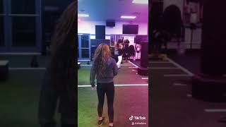 Shakira - Tik Tok 23012020