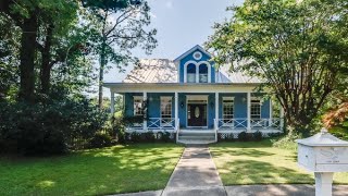 1066 Conley Circle, Ocean Springs, MS Presented by Mary Phillips.