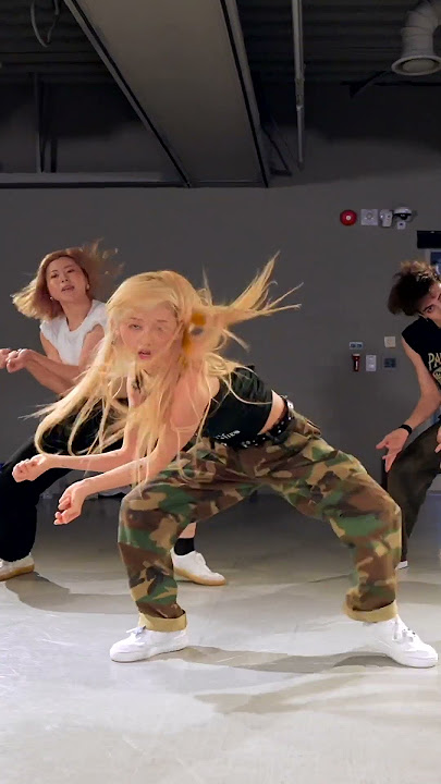 🐈‍⬛😏 #redy #choreography