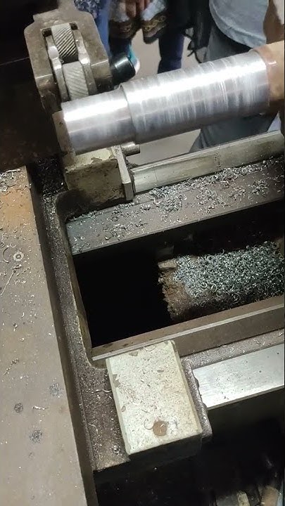 Knurling Operation by Lathe Machine | Types of Operations on Lathe ...