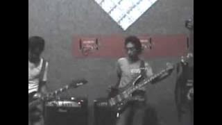 Download lagu Merantau Band _ Pemuda Idaman.Video Klip