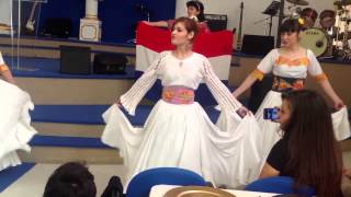 Danza paraguaya en Iglesia Pasión por Cristo