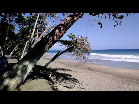 Free beach "Esterios Oeste" in Costa Rica / Пляж "Эстериос Оэсте" в Коста-Рика