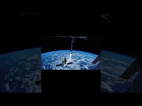 Идеальная стыковка на скорости 7,6 км/с (27,5 тыс. км/ч)