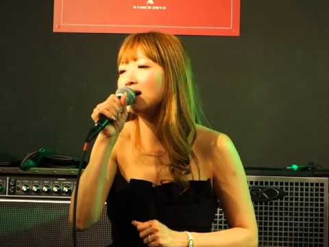 天由実(あーみたん)「空と君のあいだに」(中島みゆき)、B-flat、１６.０１.２７