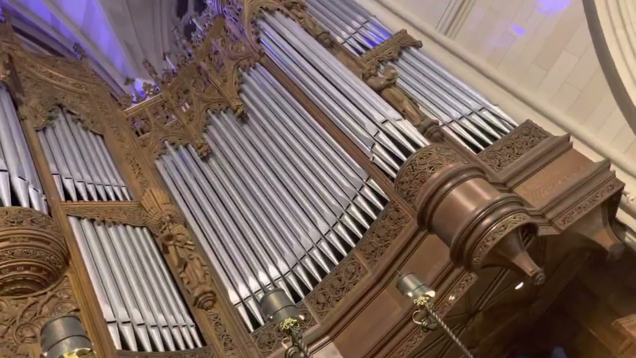 ‘O Sanctissima’ on the gallery organ of St. Patrick’s Cathedral, NYC ...