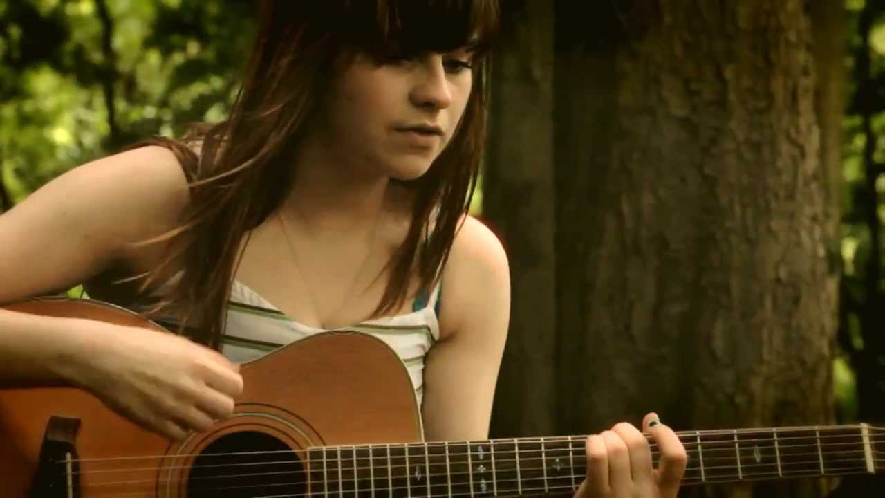 Gabrielle Aplin - Never Fade (Official Video)